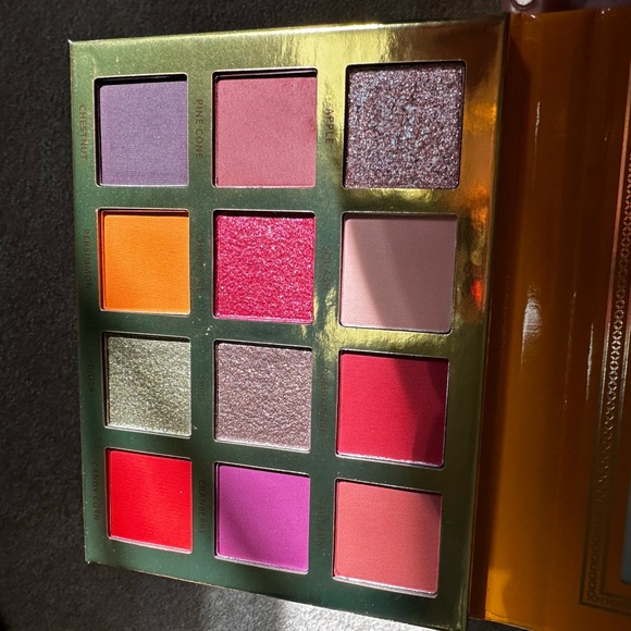 Ace Beaute Falling for You Eyeshadow Palette - Autumn Hues - Picture 2 of 5
